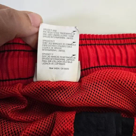 Speedo Black Red Swim Shorts Zipper Side Pocket size X-Large - Picture 8 of 9